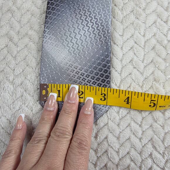 Van Heusen Tie Men One Size Gray Geometric Pattern Classic Polyester Necktie - Picture 4 of 4